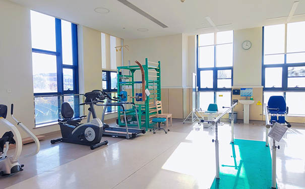杭州康復養(yǎng)老之家是杭州康復醫(yī)院，杭州養(yǎng)老院，杭州公立康復中心，杭州醫(yī)養(yǎng)結合護理院信息一站式分享平臺。